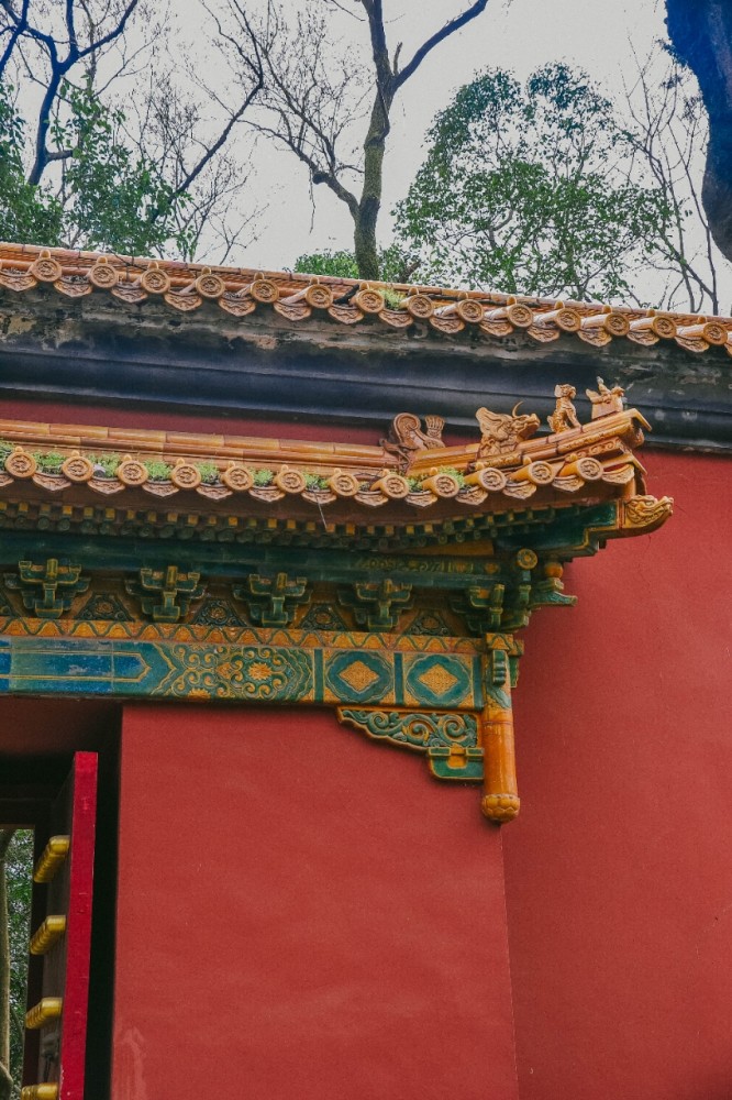 g5(假日旅游线路)乘坐315路公交到明孝陵站下车步行370米到达明孝 