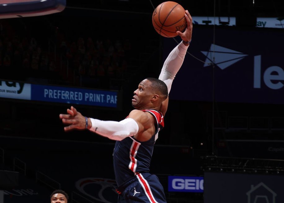 成为奇才队史三双王!威少两场比赛37个篮板,重回场均三双!