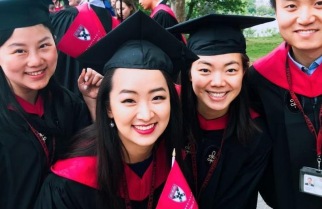 西浦大学"校花"火了,酷似戚薇欧阳娜娜结合体,偶像是董明珠|大学|西浦