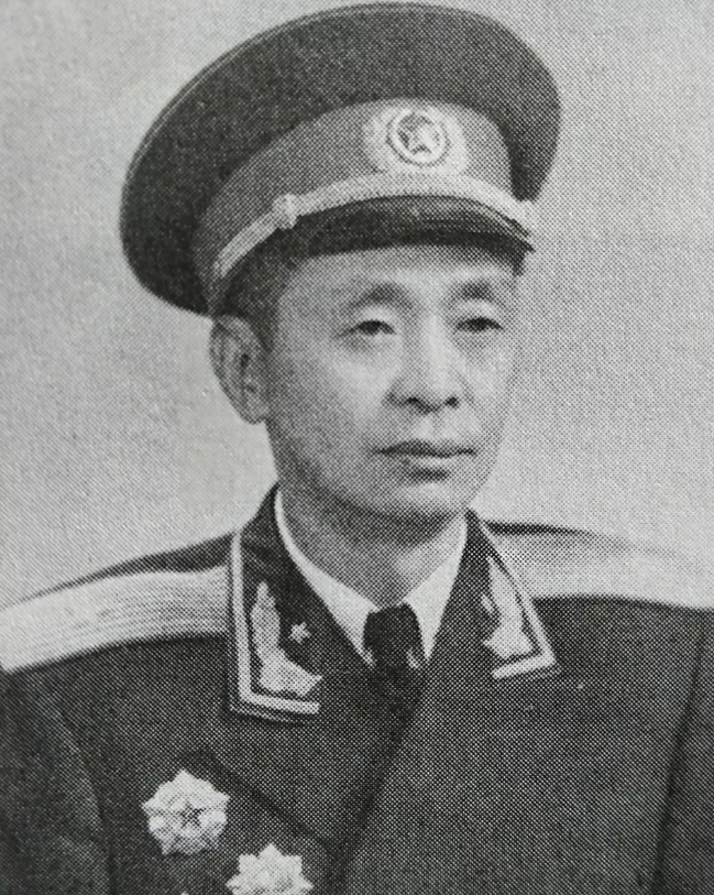 【甘祖昌】他连着11天带人进入日军仓库,把军火搬空,都未被发现