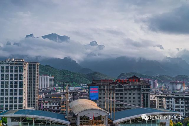 阴晴变幻 初窥天门山 21年3月张家界天门山国家森林公园 腾讯网