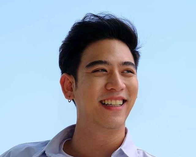 脱单了泰星porshe她是圈外人我们交谈了3个月了