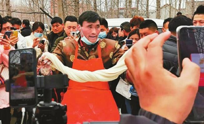 拉面哥程运付重新签约成功!费用高达1500万