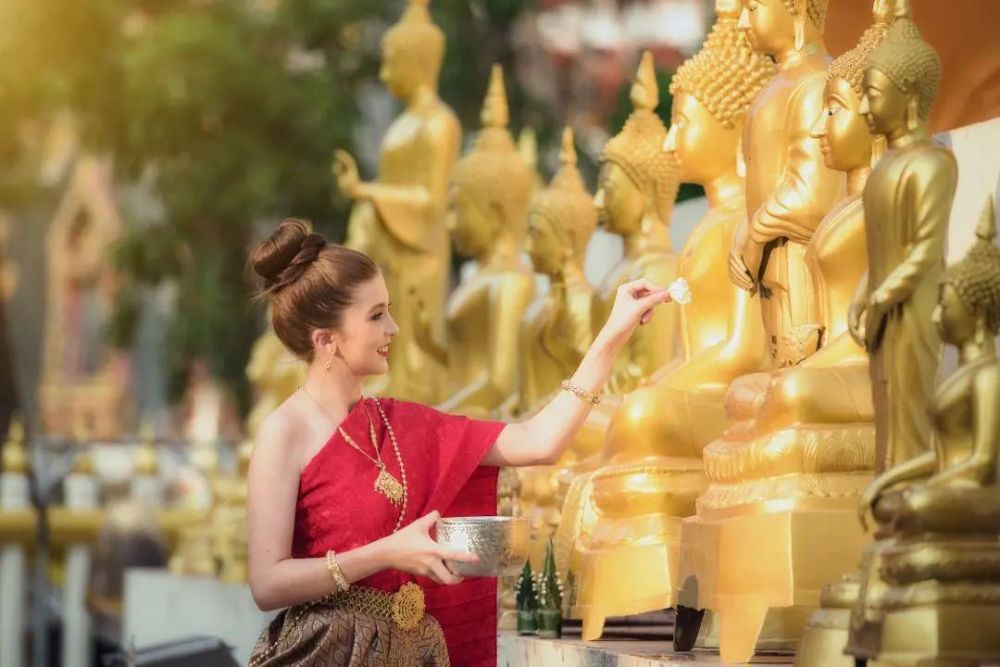 宋干节(songkran festival,是泰国最重要的节日