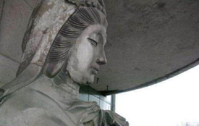 此大楼半夜传出诡异哭声,楼内多人死亡,事情真相现今终于被揭晓