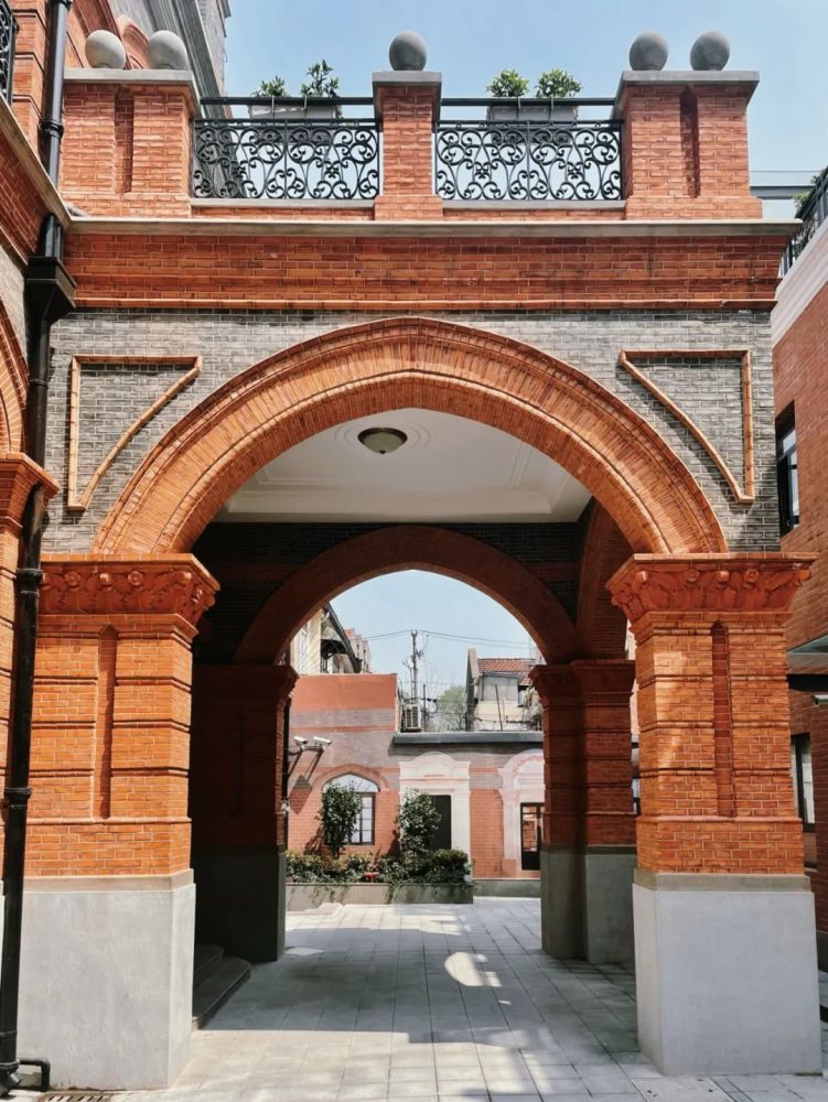 张爱玲出生的上海老洋房重新开放,她在这里孤独了18年