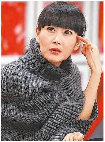 丁佳卉老公8年出轨8次她怒撕闺蜜蒋勤勤44岁烧炭自尽