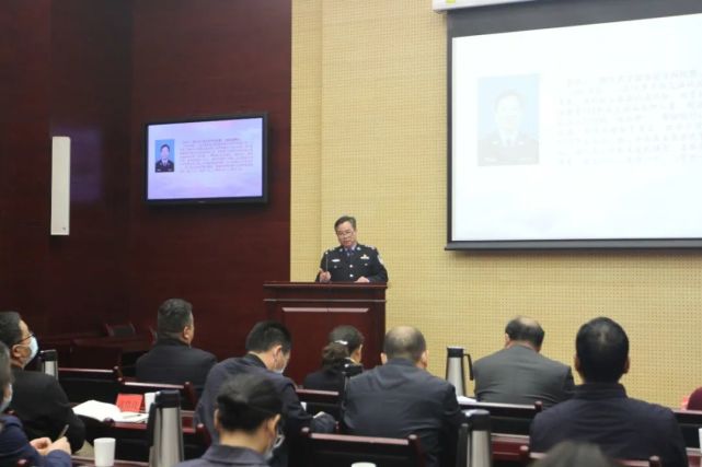 市委政法委举行政法先进典型事迹报告会