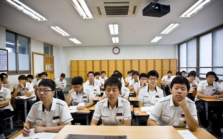 中学生物理竞赛 河北省一等奖名单出炉 这所中学人数最多 腾讯新闻