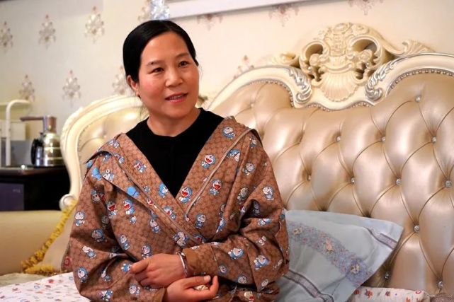 她自称冷面女王 却在大凉山彝族聚居区被奉为女神|大凉山|梁艳丽|中牟