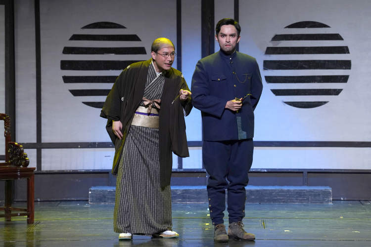 90后李玉和谈经典沪剧红灯记前辈值得学习后辈应挑起大梁