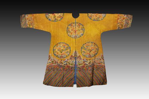 发现紫色"龙袍",专家:祖上身份不敢惹|龙袍|文物|清朝|太平天国运动