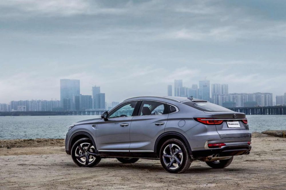 长安cs85coupe全新升级,舒适感暴增