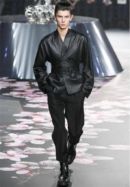 中国姑娘嫁丹麦做王妃 10年后童话故事却反转 现王子来中国打工 腾讯新闻