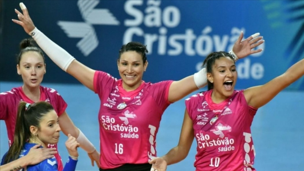 惨遭横扫女排奥运冠军崴脚受伤恒大前外援17分却孤立无援