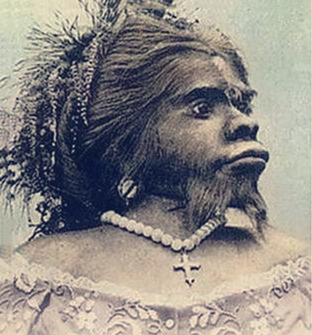 拒绝20个追求者嫁给真爱死后被丈夫制成标本全是为了钱