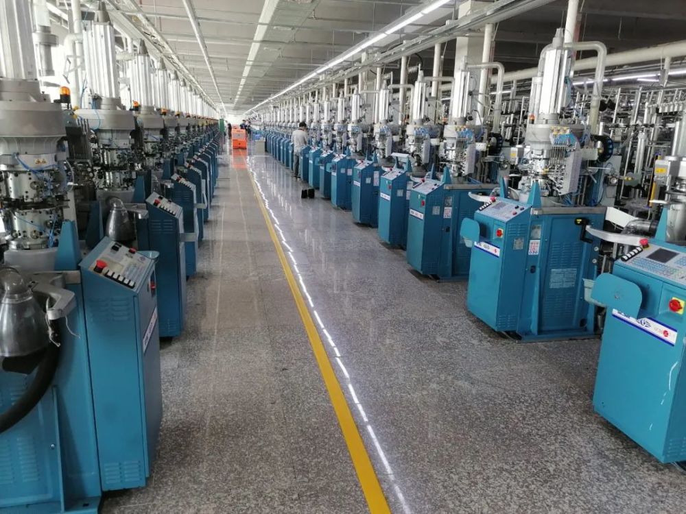 据了解,2021年1—3月,东北袜业园袜机比上年增加了1908台,其中"袜子