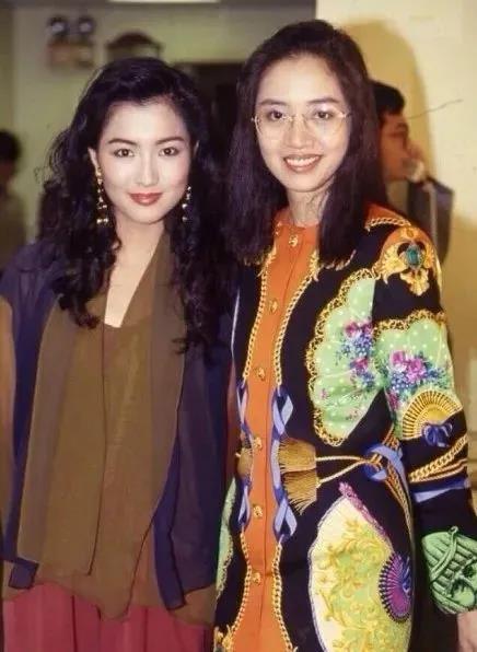 香港天后郑秀文沉寂多年现在强势复出了