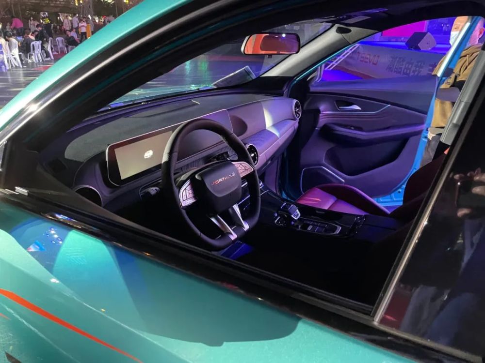 难以隐藏的骚气国内第二好看的suv风行t5evo闽赣区上市