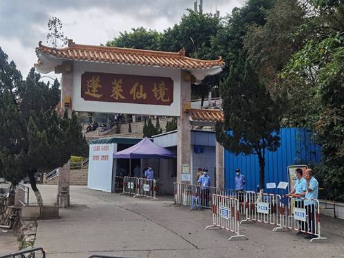 中山市殡仪馆相关负责人陈宗杰:"清明那天预约了有1100个左右号源