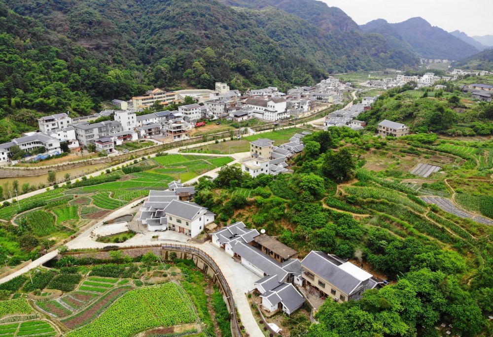 以路为笔梅州平远绘就乡村新画卷