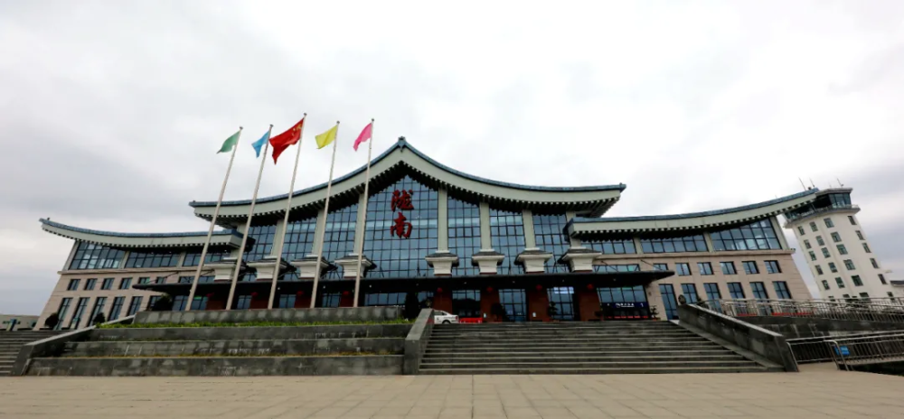 今天,陇南机场三岁了