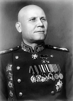 二战政委出身的这位苏联元帅差点被斯大林枪毙后来战功赫赫