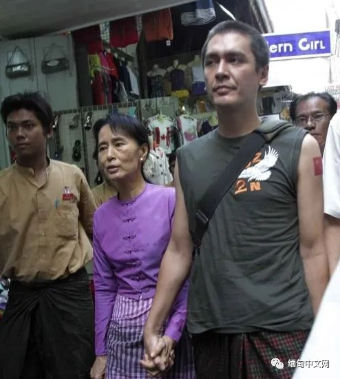 缅甸国务资政昂山素季儿子请求与母亲通话