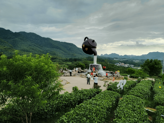 茶趣園懸空茶壺,形象生動