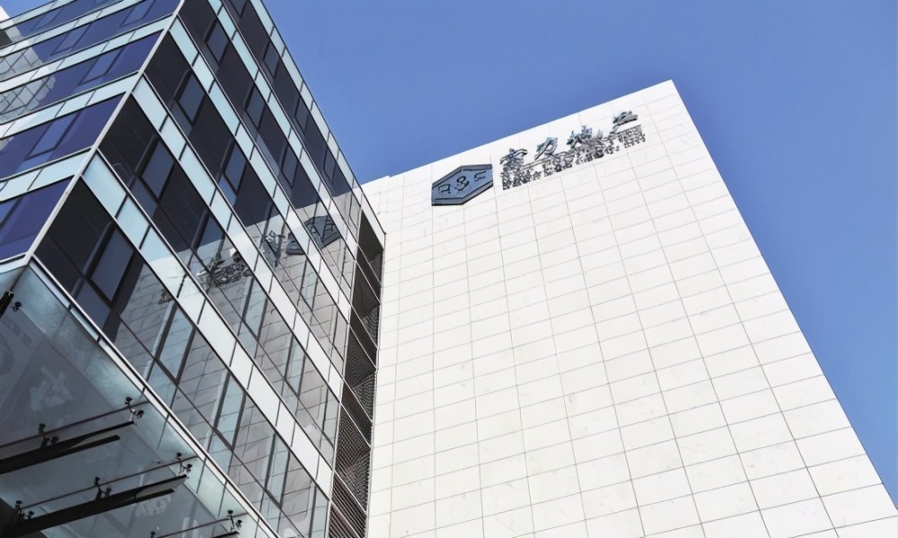 富力地产"大甩卖"后仍三道红线全踩 员工数量减少超两万_腾讯新闻