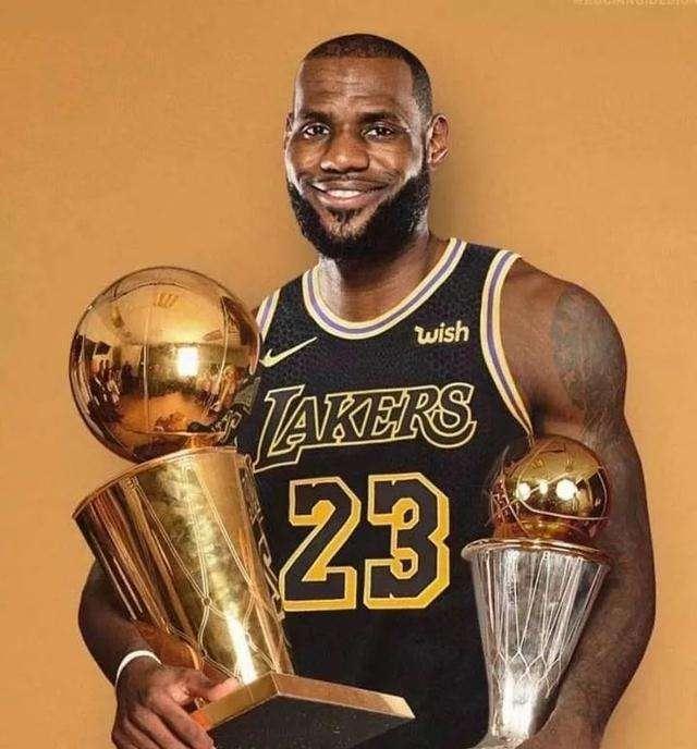5年后的NBA将由谁统治，满打满算也就三人，库里小卡都不够格！