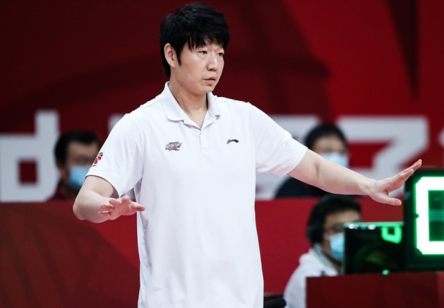 cctv5直播深圳复仇四川沈梓捷挑战cba顶级双塔外援要扛重任