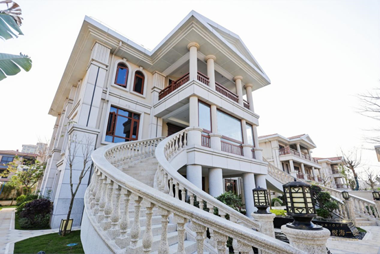 实探西海岸的城芯封面悦海一品31臻席何以倾城海口