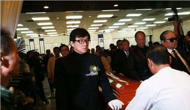 7年前午马去世半个娱乐圈争着送行留下未成年女儿现状如何