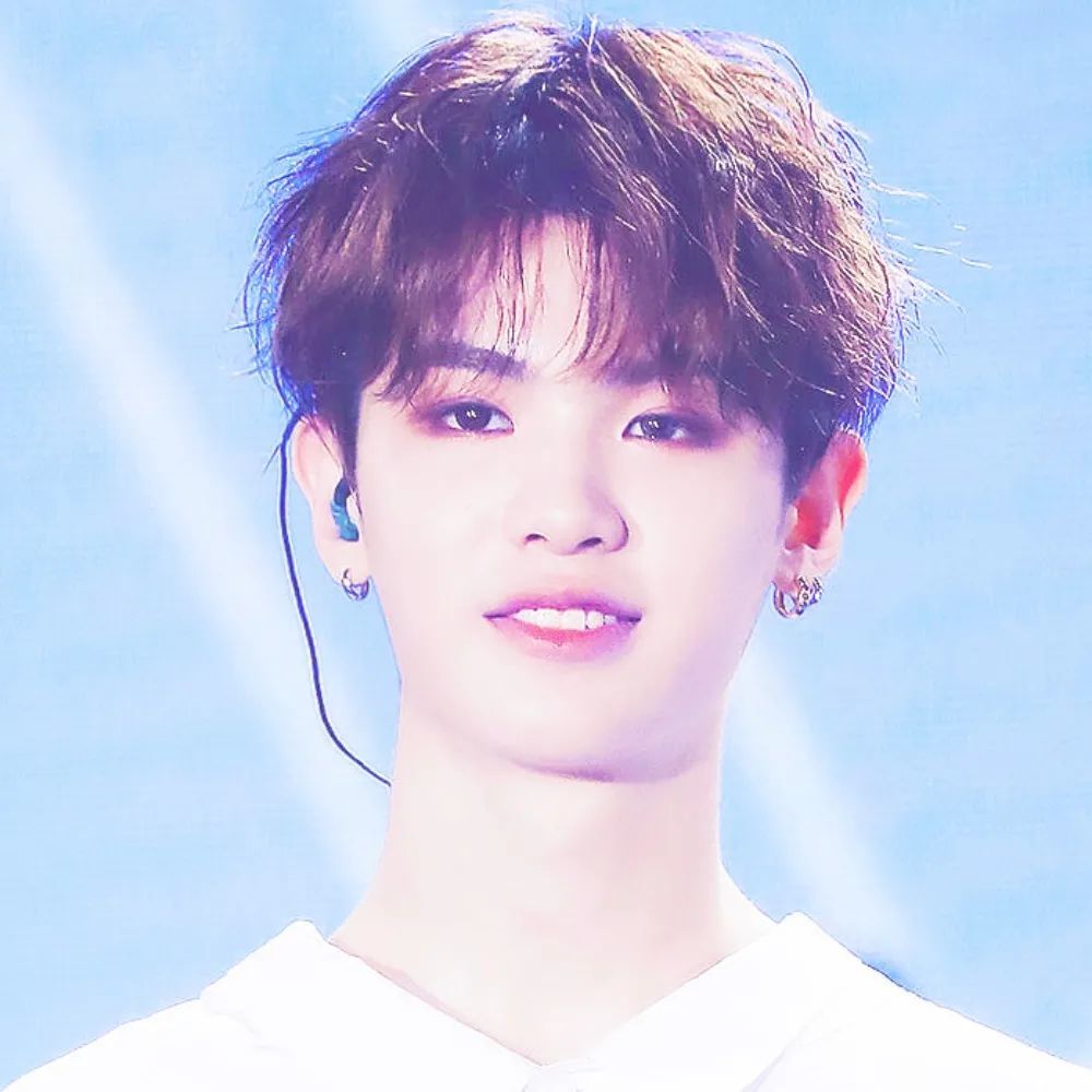 网传丁程鑫将常驻《快本》,黄明昊都站不住脚,丁程鑫却轻易得到_腾讯