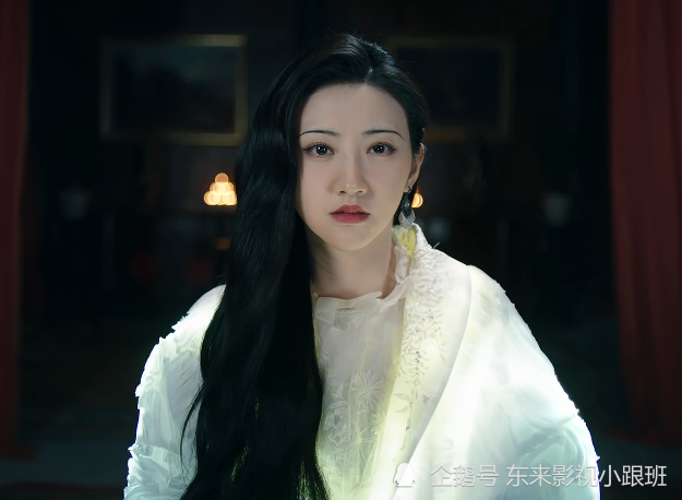 司藤白英为何换名字又换脸你看懂了吗