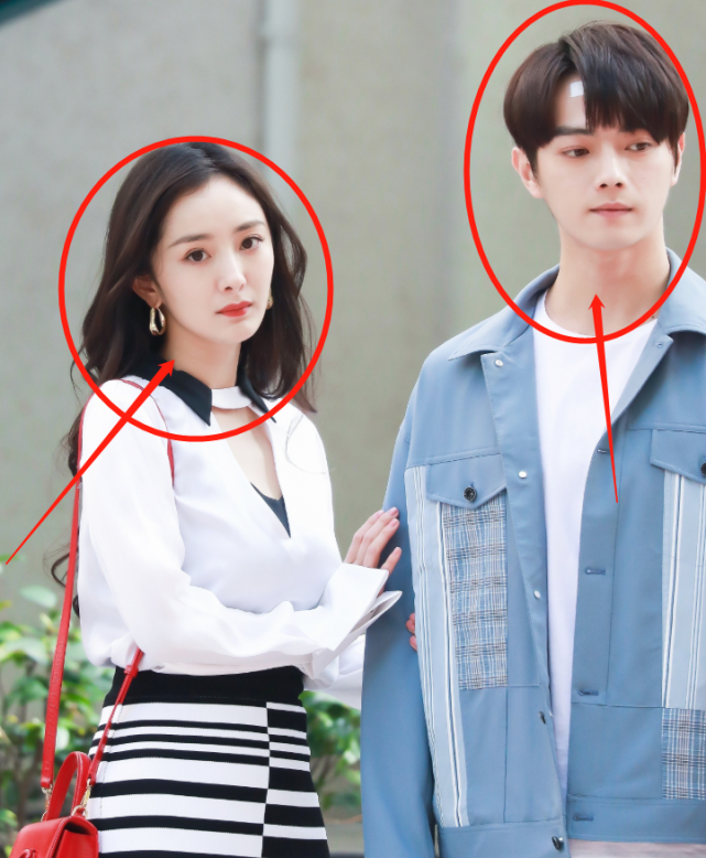 杨幂挽许凯手cp感十足生图颜值与精修图无差别真实腿围我却看愣了