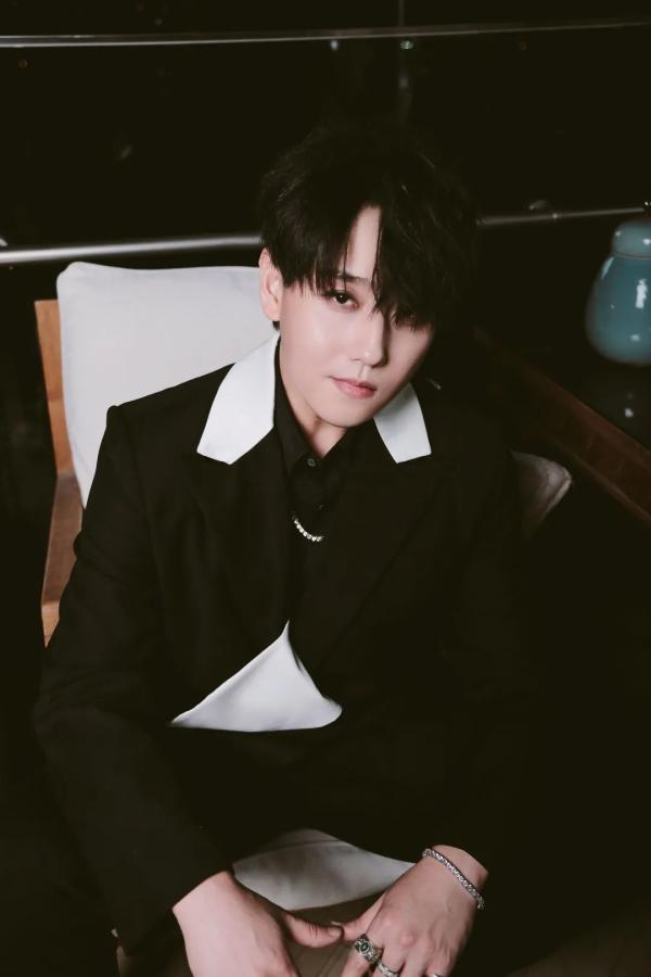 清空赵泳鑫带来夸张演绎