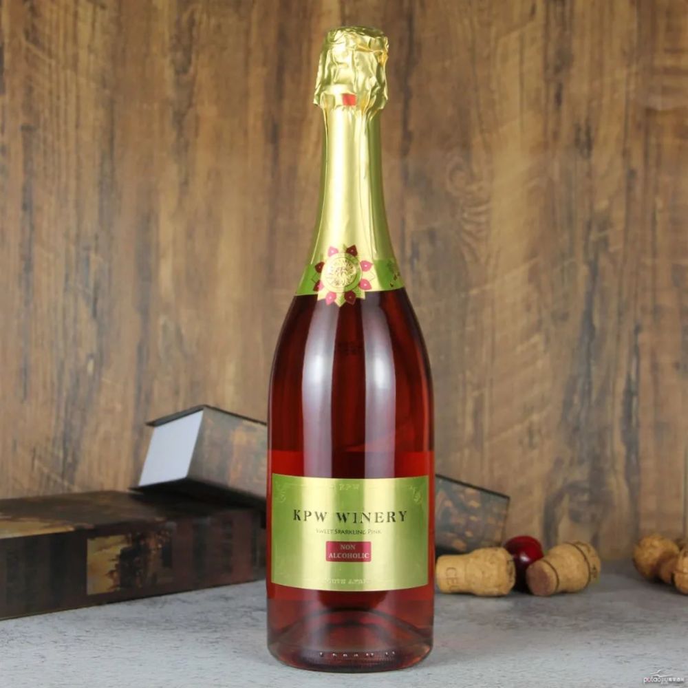 中心t33展位此款无醇起泡充满了草莓,李子,车厘子和热带水果的香气