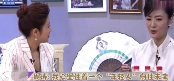 53岁美成观众心中白月光，她的野心从来不只是“央视一姐”（组图） - 31