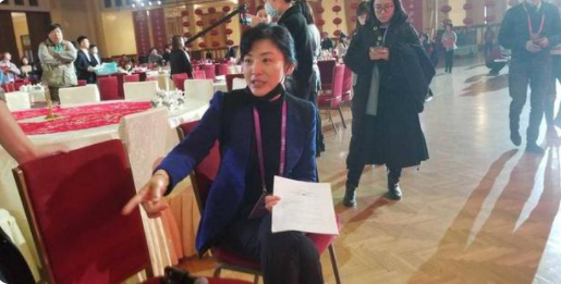 53岁美成观众心中白月光，她的野心从来不只是“央视一姐”（组图） - 24