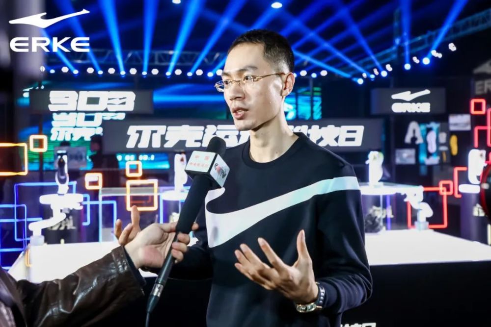 鸿星尔克董事长吴荣照海归青年一路过关打怪