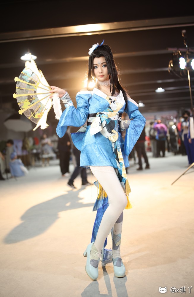 喵特cos王者荣耀不知火漫展返图