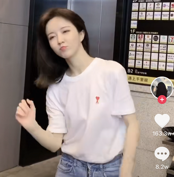 复出一年后,莉哥成功还清2亿违约金,粉丝却缩水3000多万