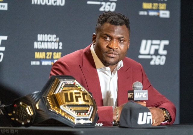 ufc260骨头挑战恩甘诺全球最能打的两个男人的对决