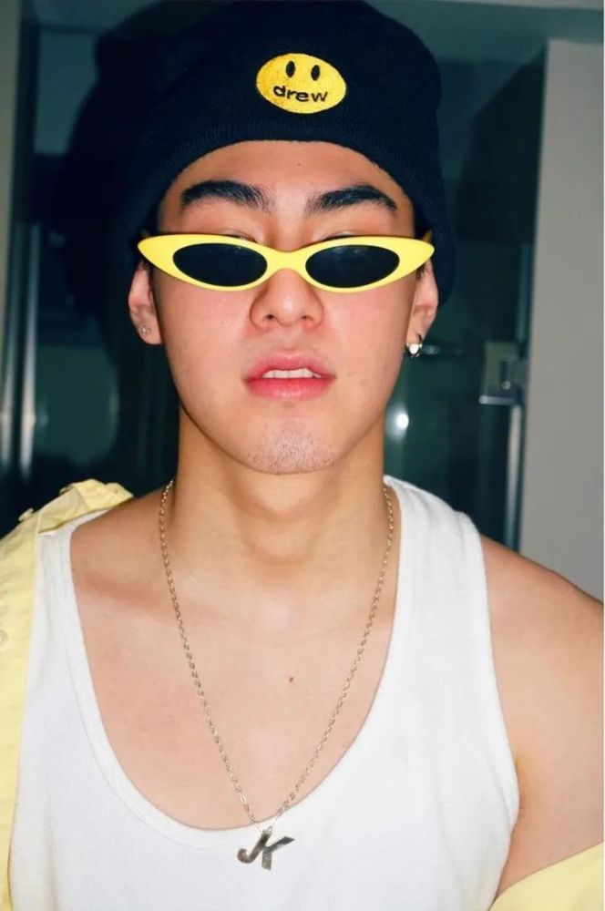 可盐可甜 尹浩宇@patrick_pppat眼熟的人已经发现了 patrick 尹浩宇正