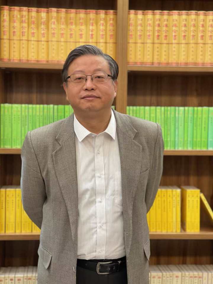 异趣书屋总排行榜_春风榜第十年,这些星光闪闪的出版社,荐出了2021年度好书