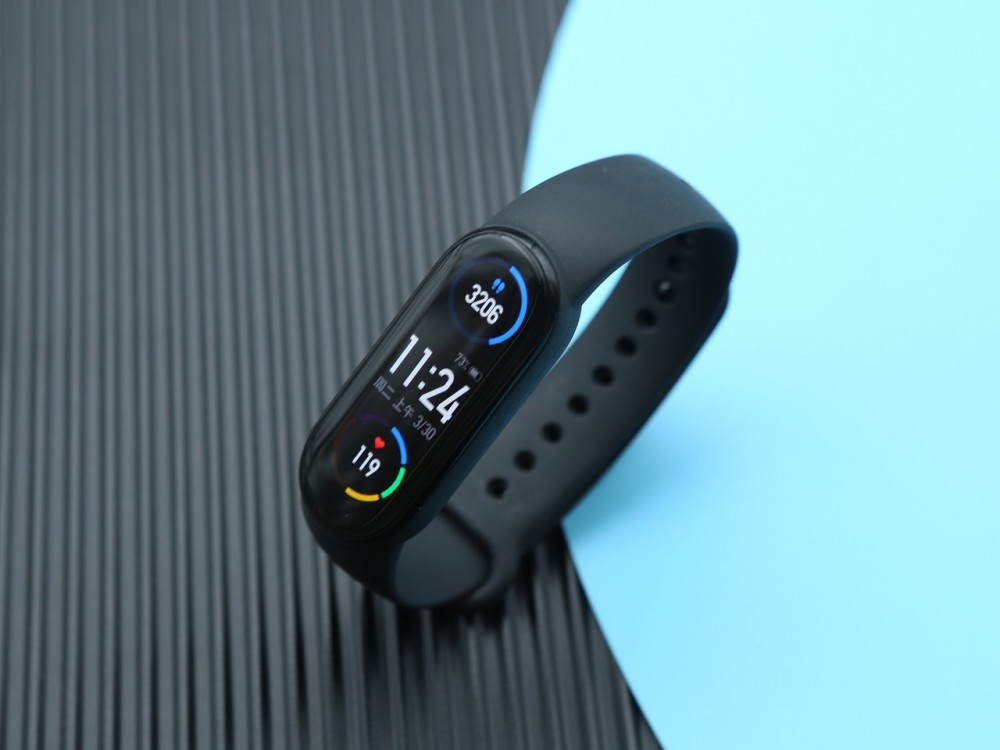 小米手环6nfc版体验再次突破新增血氧监测