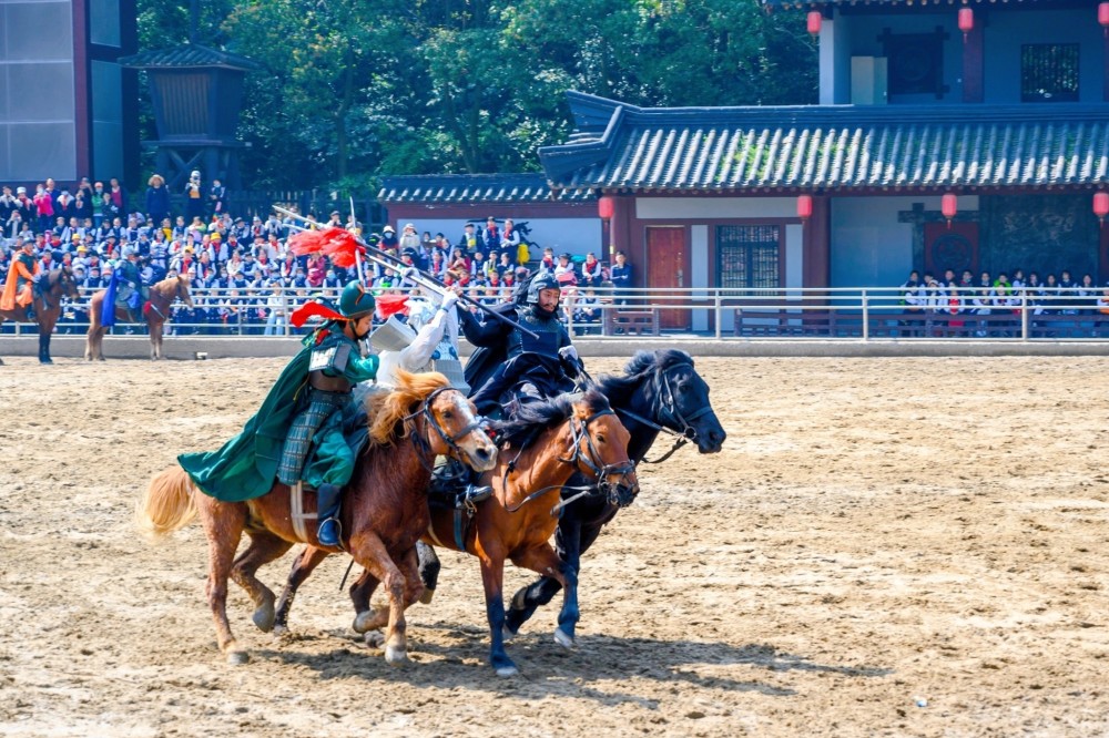 無錫三國水滸城旅行,賞花,看演出,感受古典名著文化魅力