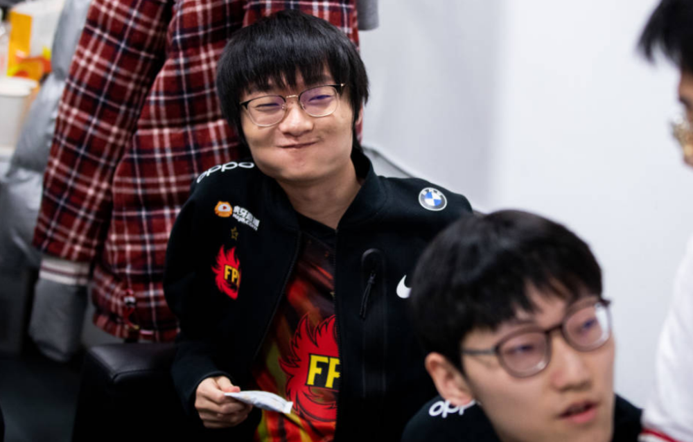 lpl季后赛将至fpx再度变阵北川回归赛场